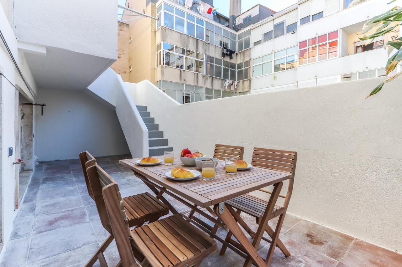 Vita Portucale ! Olaias Design With Terrace Lisboa Екстериор снимка