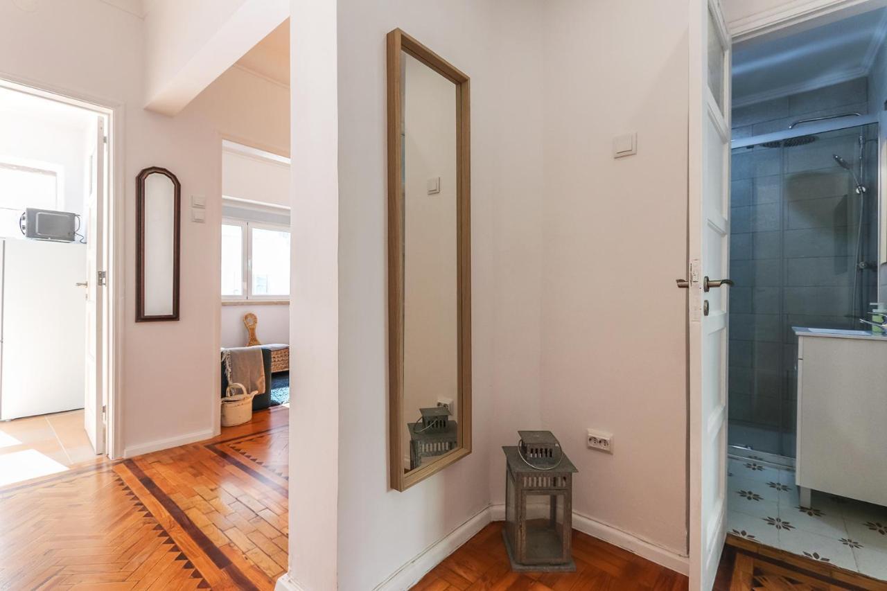 Vita Portucale ! Olaias Design With Terrace Lisboa Екстериор снимка
