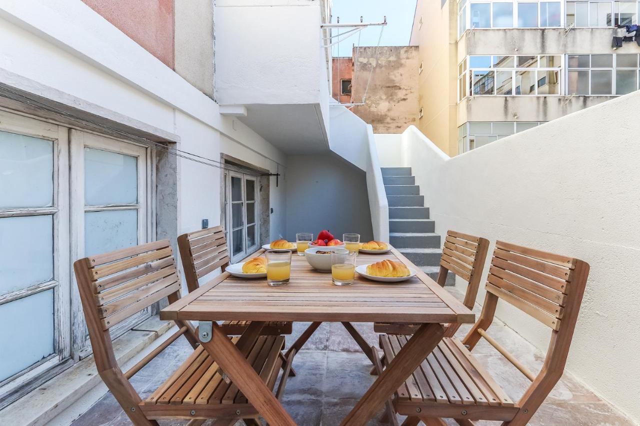 Vita Portucale ! Olaias Design With Terrace Lisboa Екстериор снимка