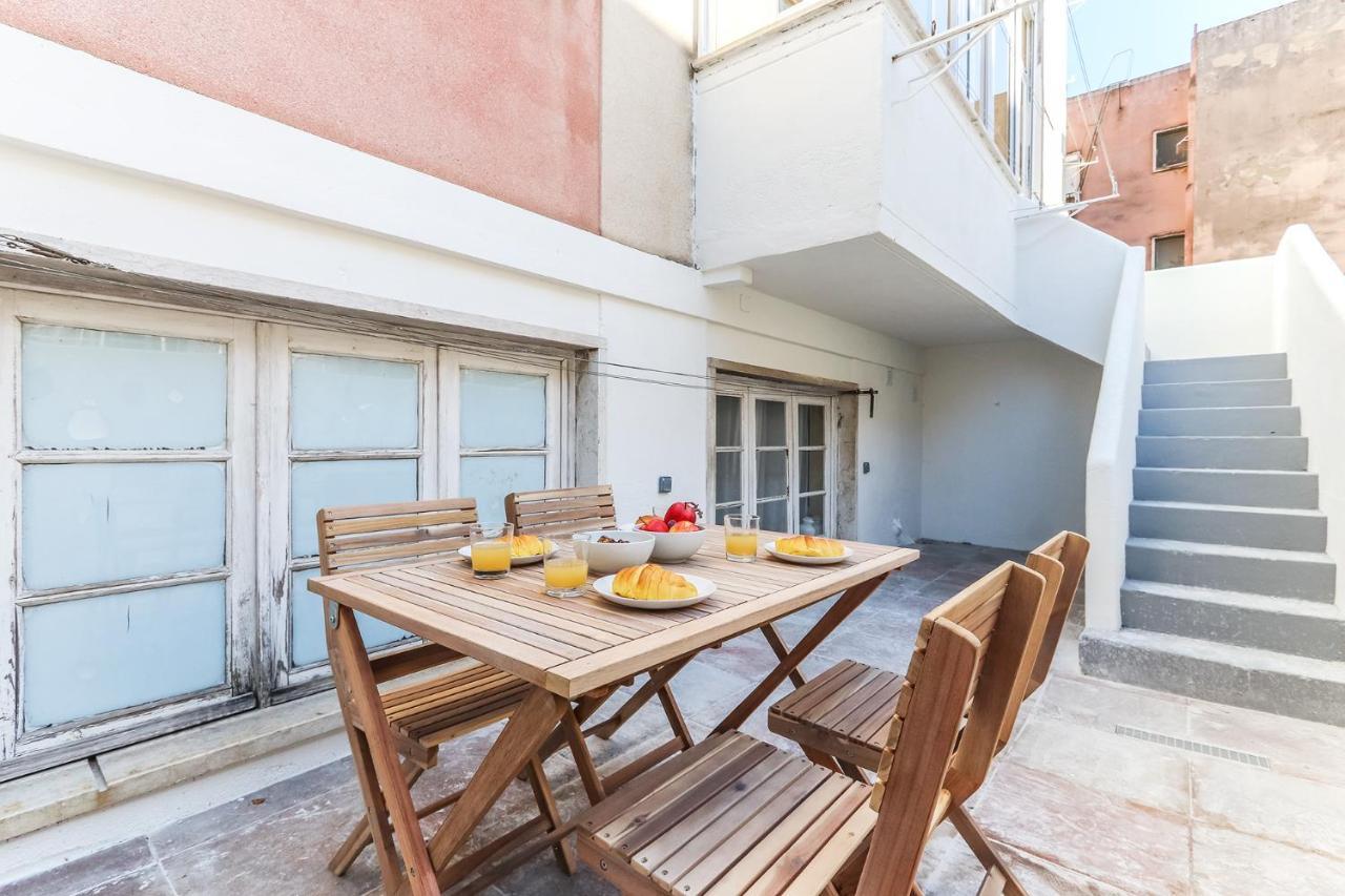 Vita Portucale ! Olaias Design With Terrace Lisboa Екстериор снимка